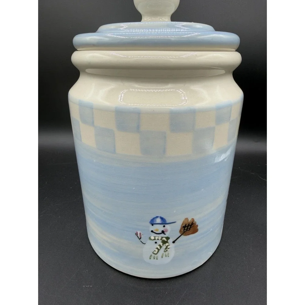 ⛄❄️ Crate & Barrel Snow People Ceramic Cookie Jar 🎄✨